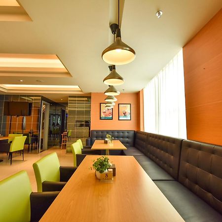 Jinjiang Inn Haikou Binhai Avenue Qilou Old Street Екстериор снимка